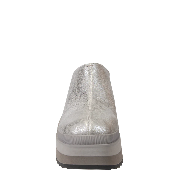 Naked Feet Women’s Coach Silver - Orleans Shoe Co.
