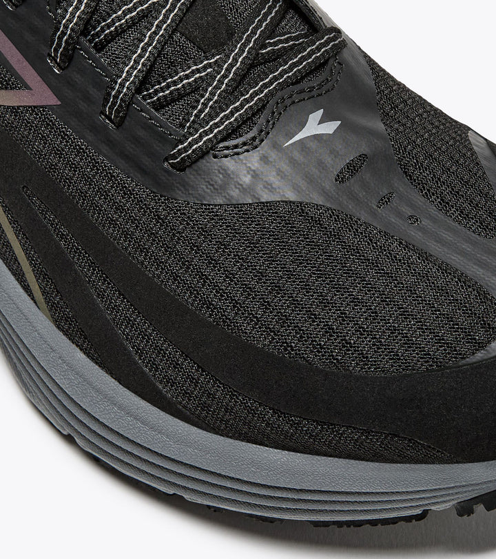 Diadora Men's Mythos Blueshield 9 Vortice HIP Black Black - Orleans Shoe Co.