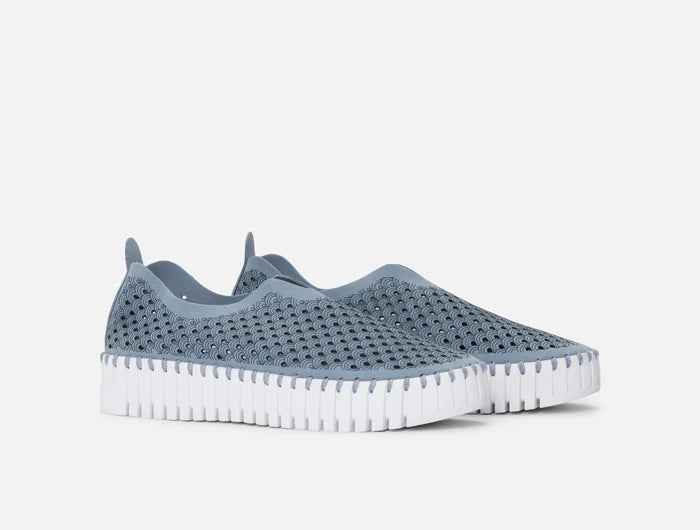 Ilse Jacobsen Women’s Tulip Flats 3373 Blue Cloud - Orleans Shoe Co.