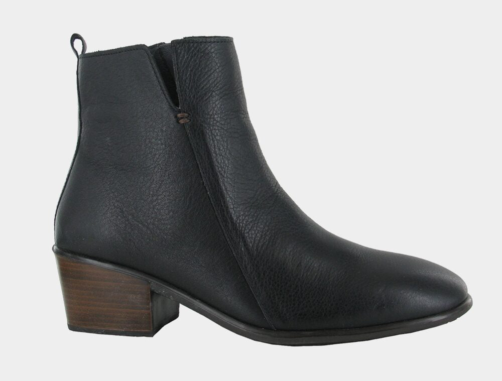 Naot Women’s Ethic Black Soft Leather - Orleans Shoe Co.