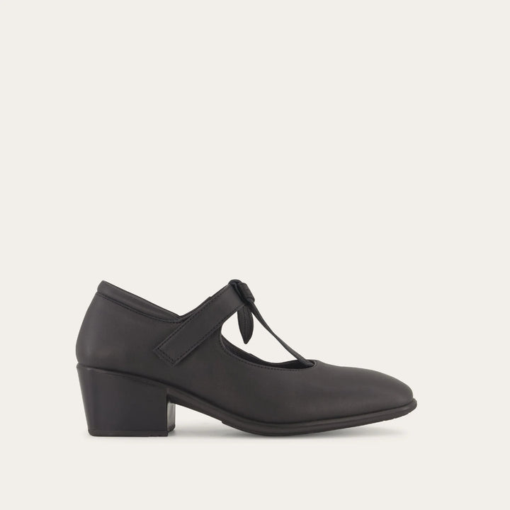 Naot Women's Nobility Black Jet Leather - Orleans Shoe Co.