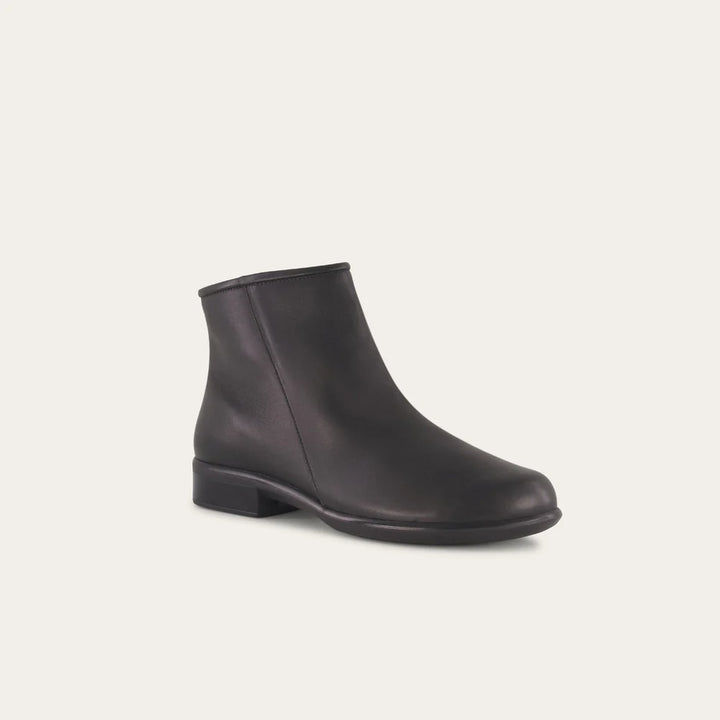 Naot Women's Norther Water Resistant Black Leather - Orleans Shoe Co.