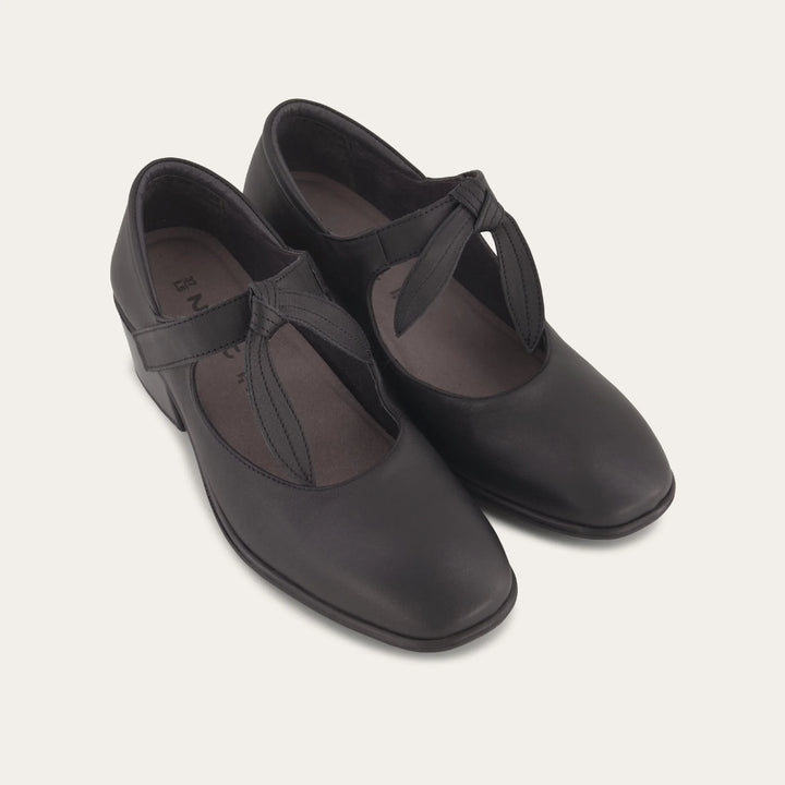 Naot Women's Nobility Black Jet Leather - Orleans Shoe Co.