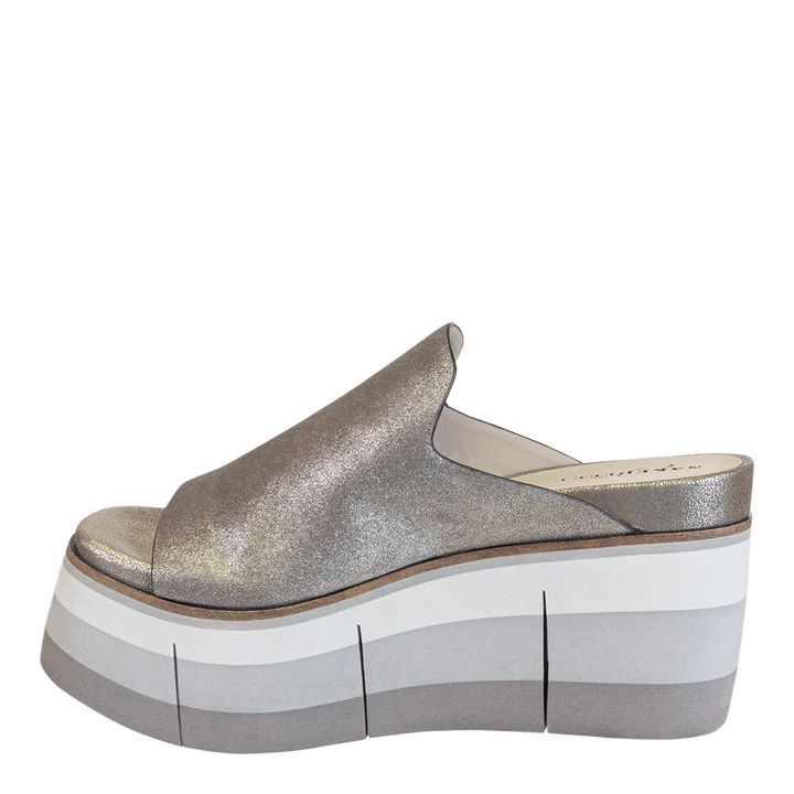 Naked Feet Women’s Flow Silver - Orleans Shoe Co.