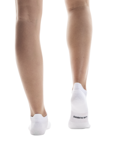 On Core Run Sock Low 2P White - Orleans Shoe Co.