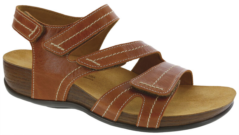 SAS Women's Swerve Chestnut - Orleans Shoe Co.