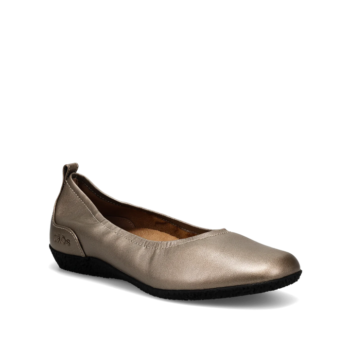 Taos Women's Chit Chat Champagne - Orleans Shoe Co.