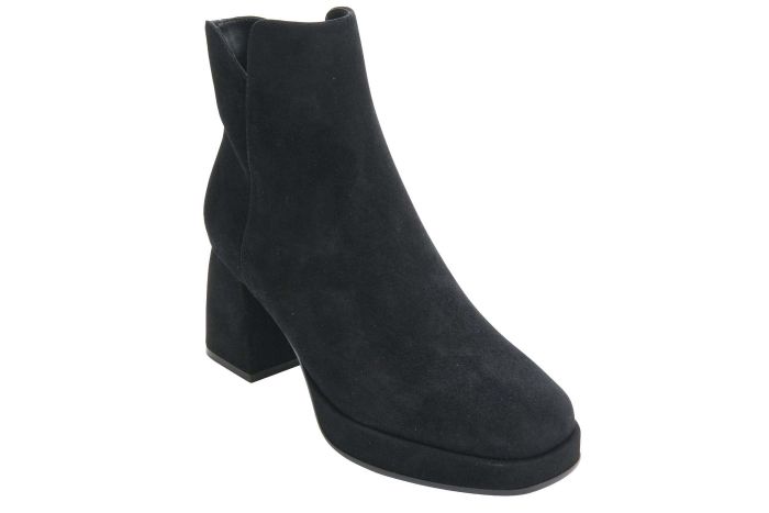 Vaneli Women’s Valse Black Suede - Orleans Shoe Co.