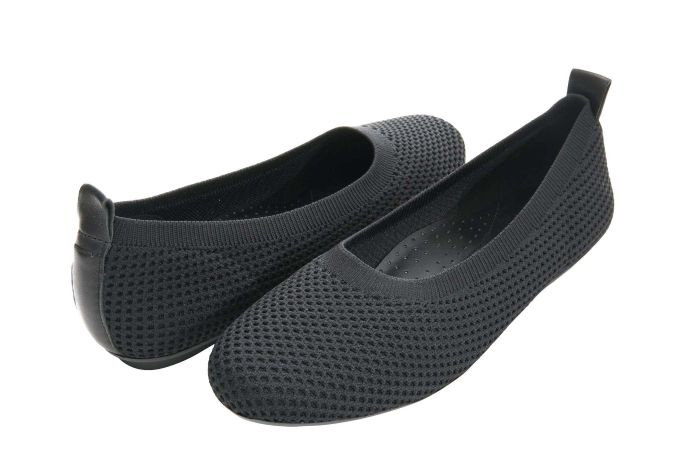 Vaneli Women’s Suvi Black Stretch Knit - Orleans Shoe Co.