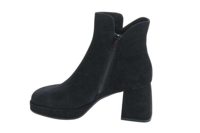 Vaneli Women’s Valse Black Suede - Orleans Shoe Co.