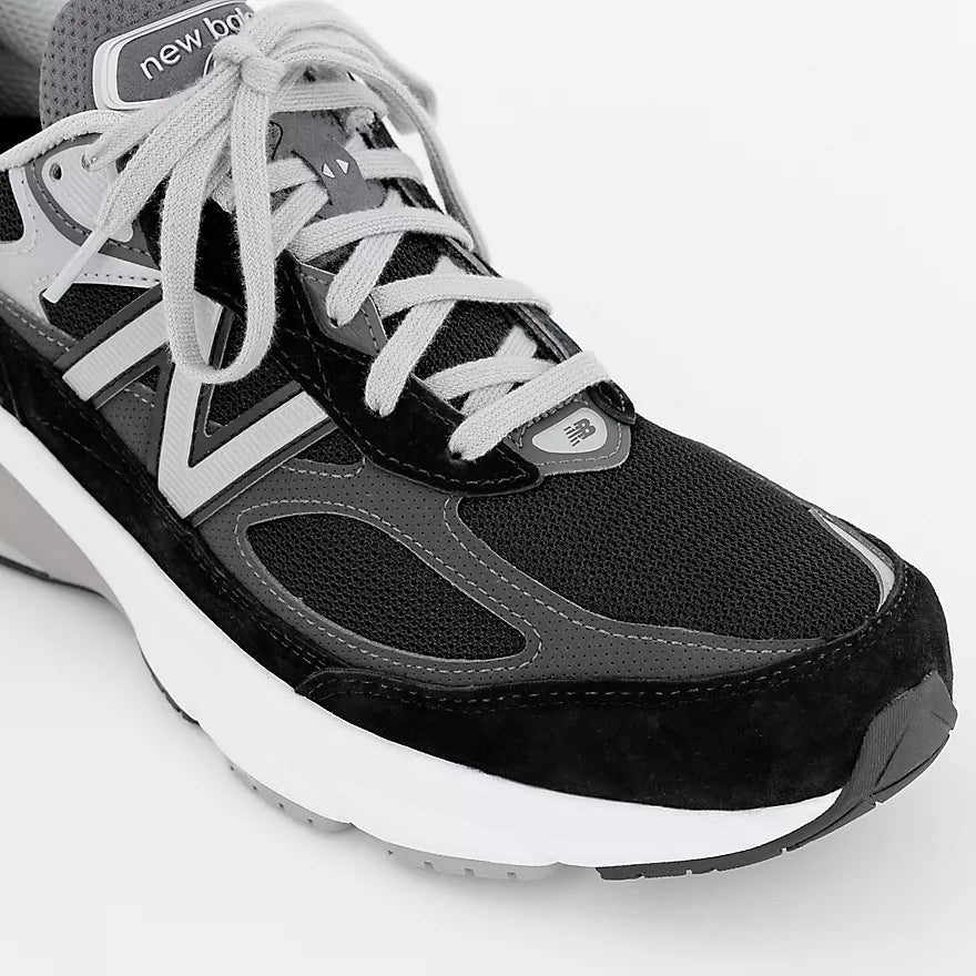 New Balance Women's W990BK6 Black with White – Orleans Shoe Co. New Balance Women's W990BK6 Black with White – Orleans Shoe Co.
