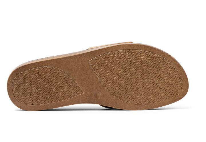 Donald Pliner Women's Fifi Camel - Orleans Shoe Co.