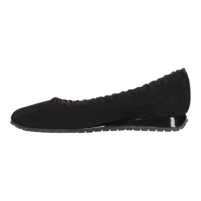 L'Amour Des Pieds Women's Tiffanie Black Kid Suede