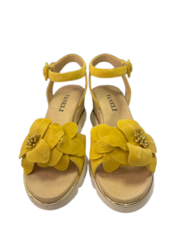Vaneli Women's Crown Yellow Suede - Orleans Shoe Co.