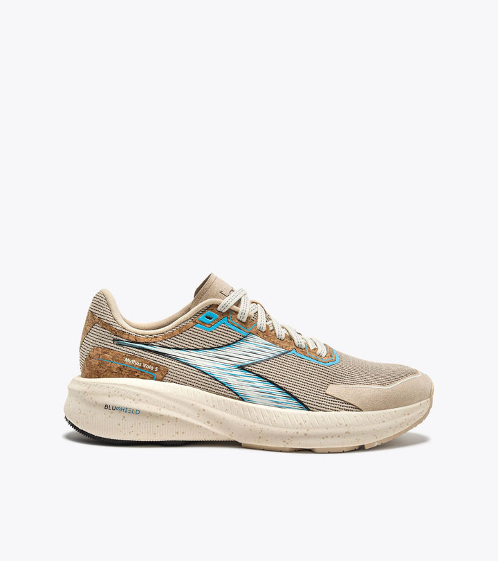 Diadora Women's Mythos Blushield Volo 5 2030 Beige Whisper White