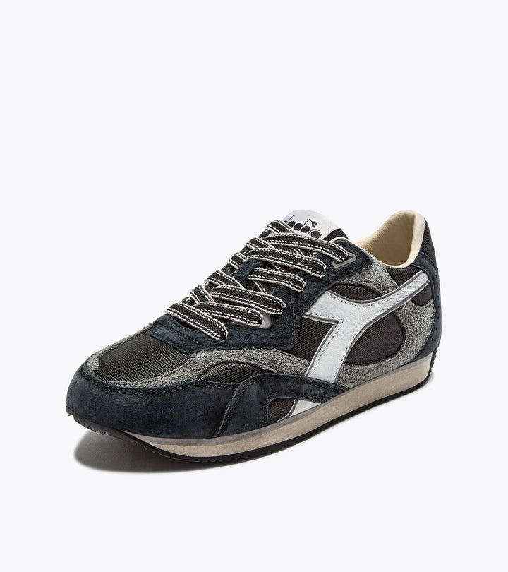 Diadora Women's Equipe Revenge Used Black