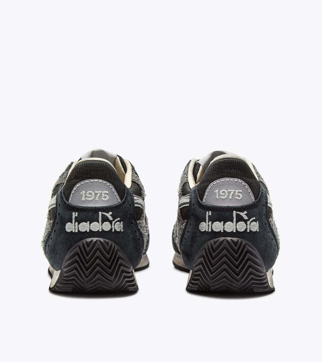 Diadora Women's Equipe Revenge Used Black