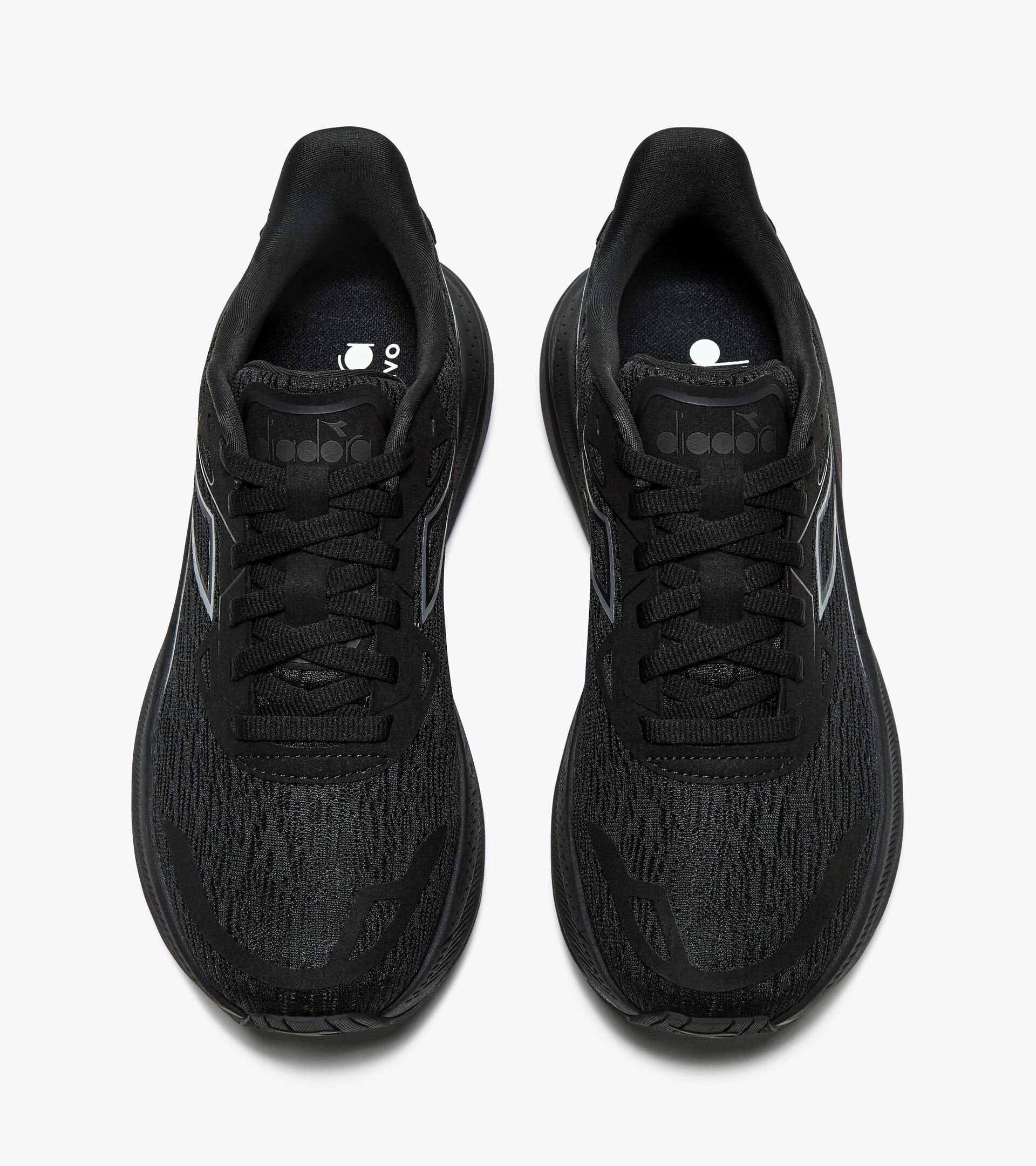 Diadora Men's Nucleo 2 Black Black – Orleans Shoe Co.