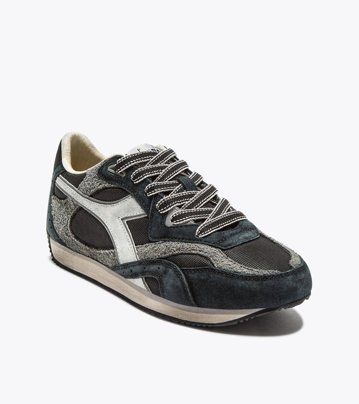 Diadora Women's Equipe Revenge Used Black