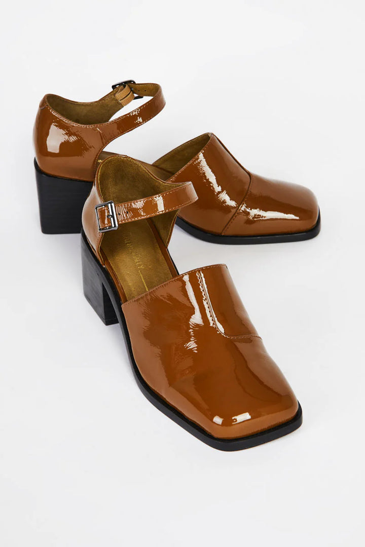 Intentionally Blank Women's Marty Taupe