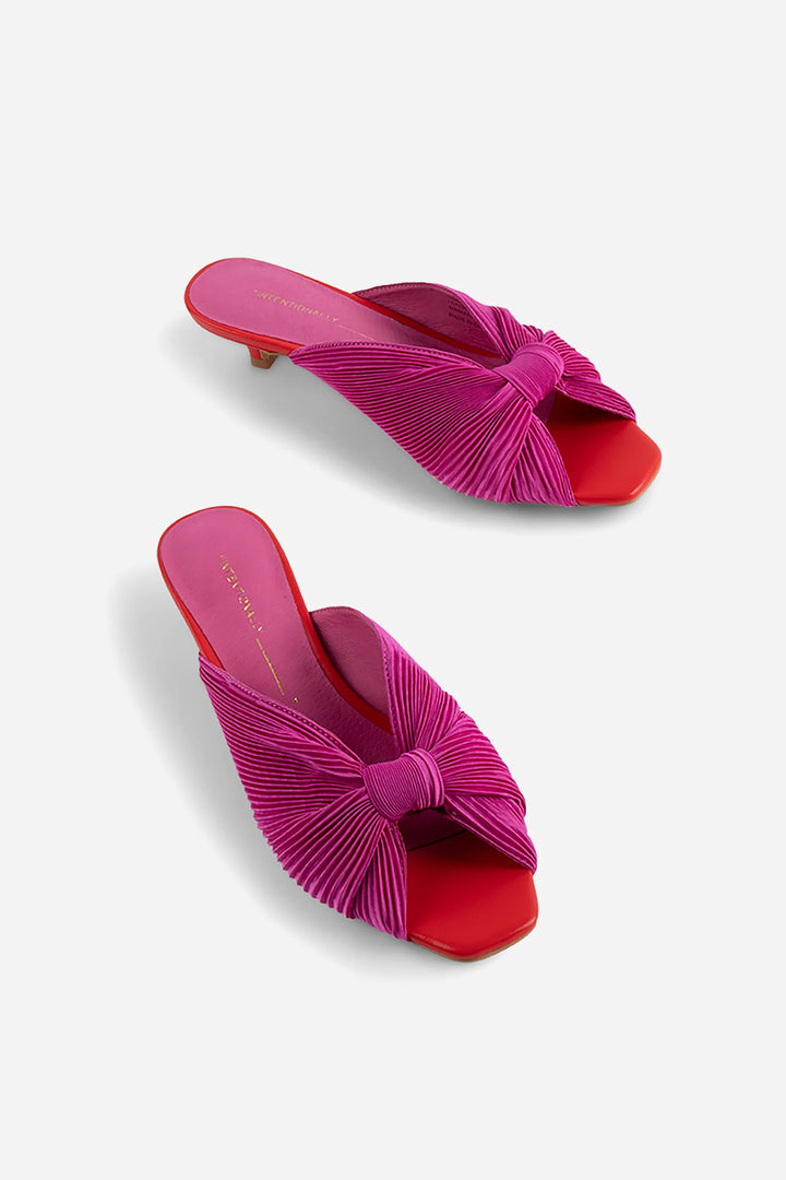 Intentionally Blank Women's Curfew Flamingo - Orleans Shoe Co.
