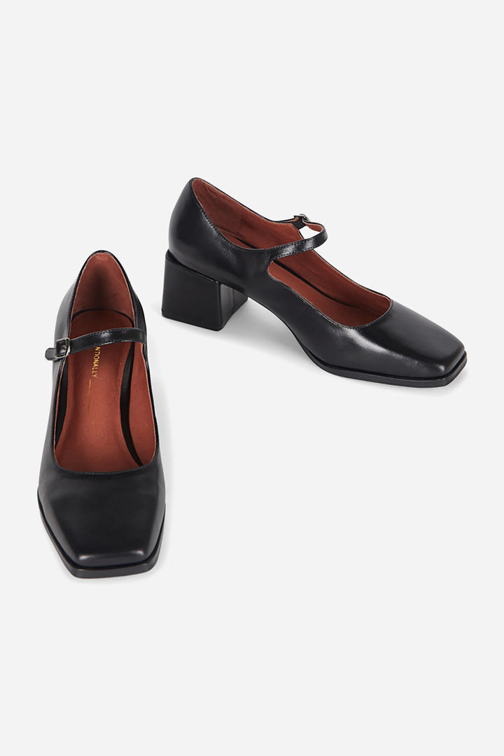 Intentionally Blank Women's Christopher Black