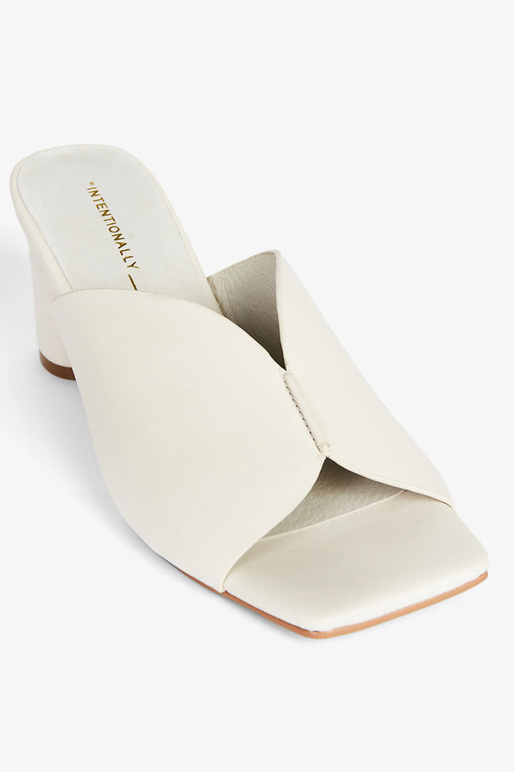 Intentionally Blank Women's Kamika Cream - Orleans Shoe Co.
