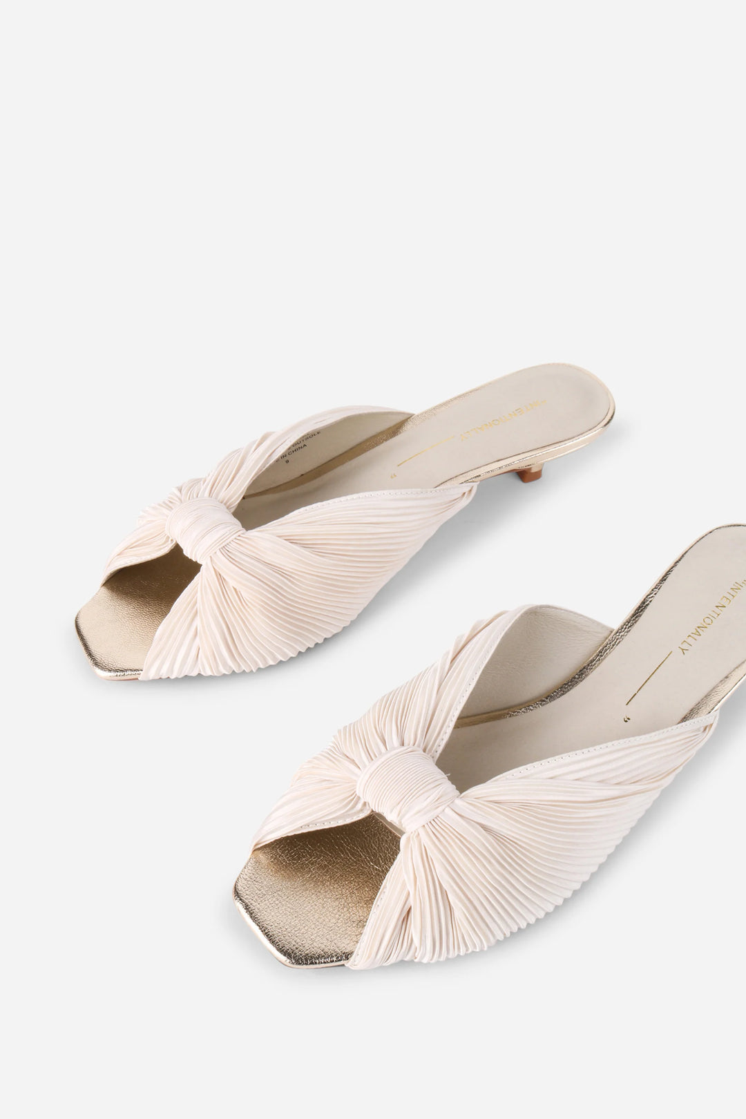 Intentionally Blank Women's Curfew Ivory - Orleans Shoe Co.