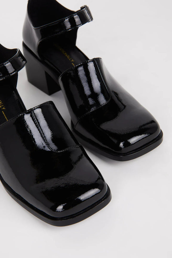 Intentionally Blank Women's Marty Black - Orleans Shoe Co.