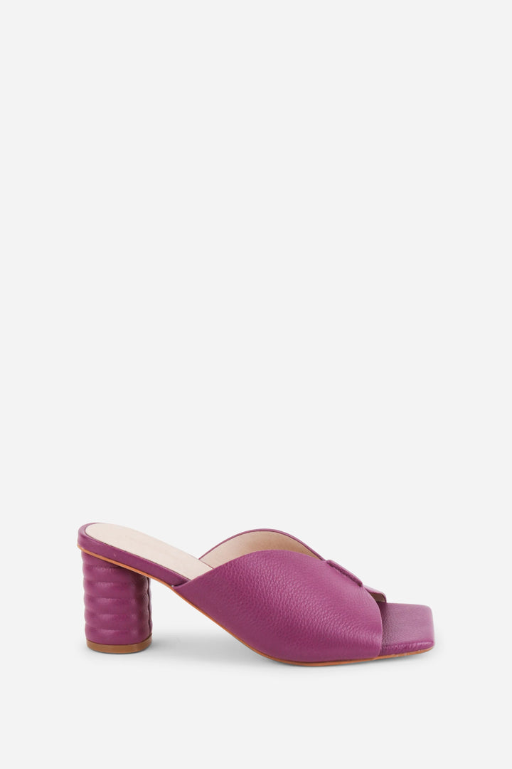 Intentionally Blank Women's Kamika Plum - Orleans Shoe Co.