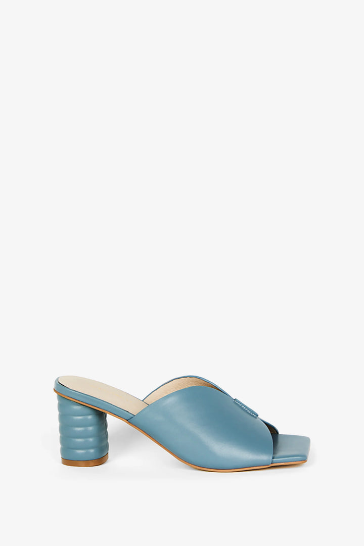 Intentionally Blank Women's Kamika Blue - Orleans Shoe Co.