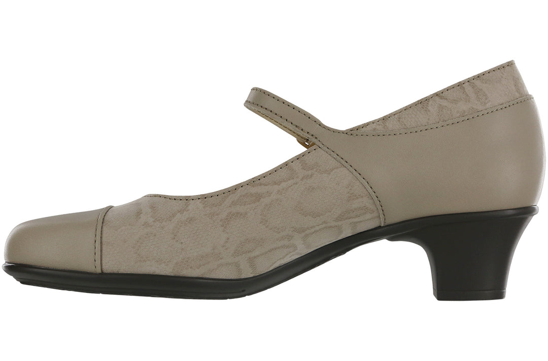 SAS Isabel women&