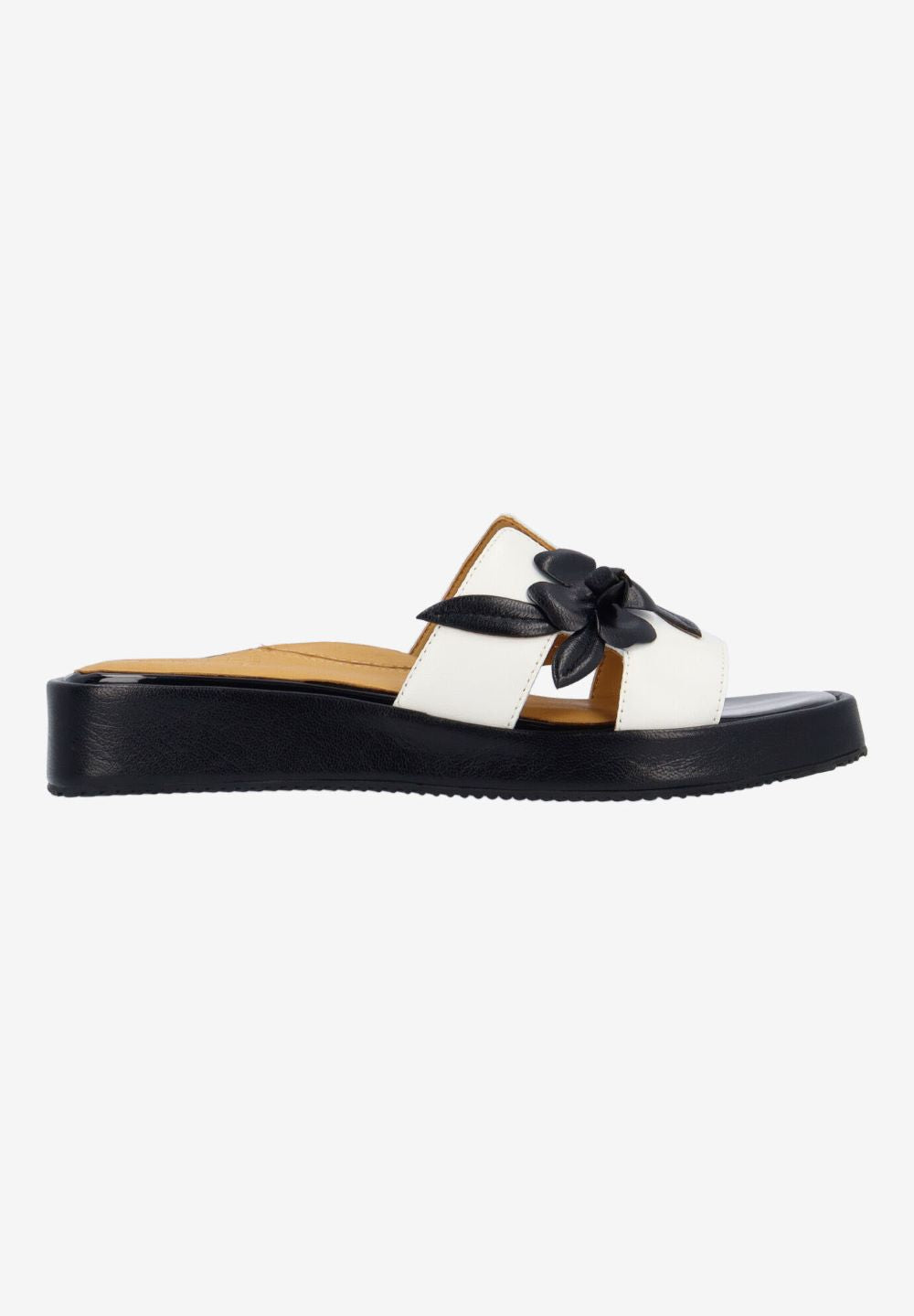 L'Amour Des Pieds Women's Aldara White Black Capri Kid - Orleans Shoe Co.