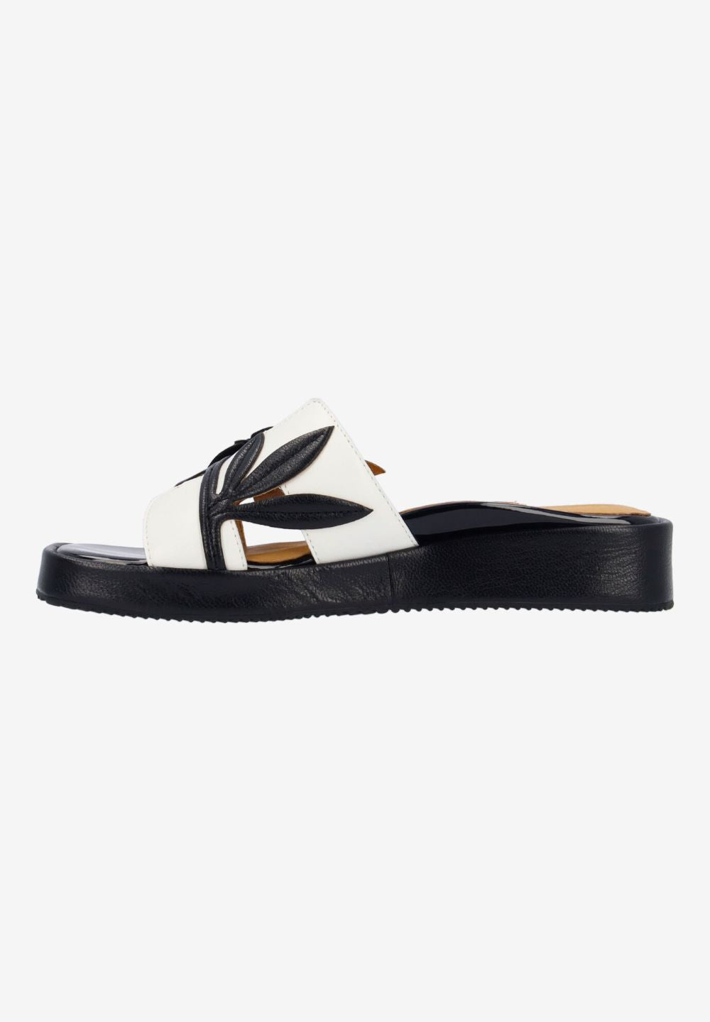 L'Amour Des Pieds Women's Aldara White Black Capri Kid - Orleans Shoe Co.