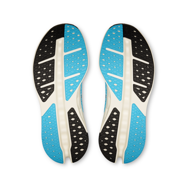 On Women's Cloudsurfer Max Horizon Ivory