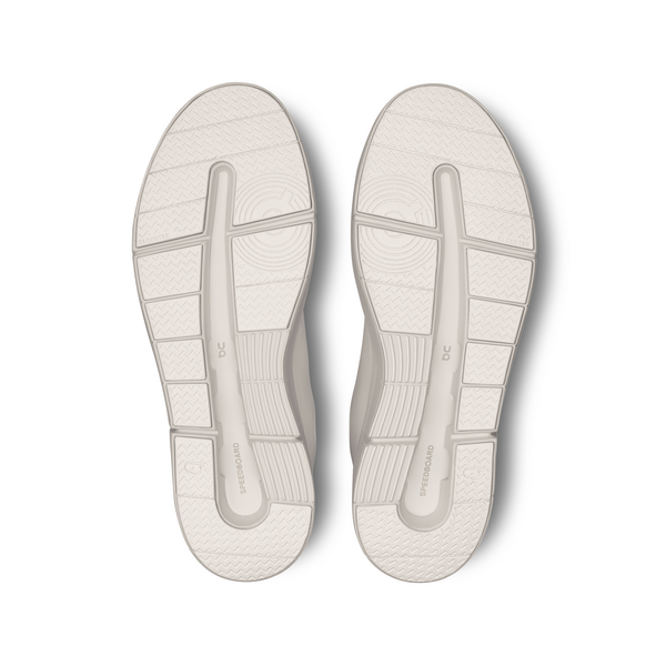 On Women’s Roger Advantage 2 White Undyed - Orleans Shoe Co.