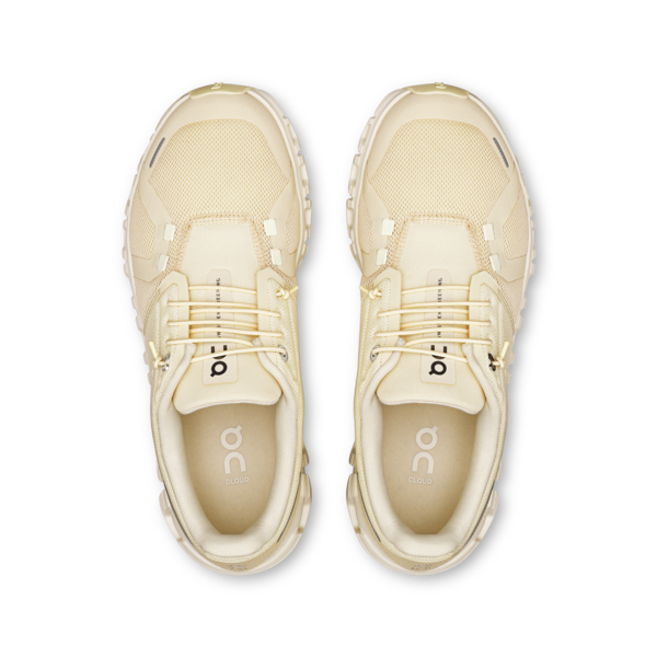 On Women's Cloud 6 Castor Ivory