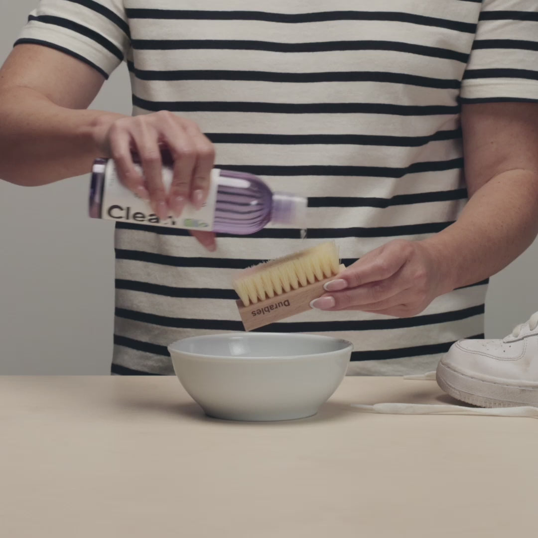 Jason Markk Essential Footwear Cleaning Kit