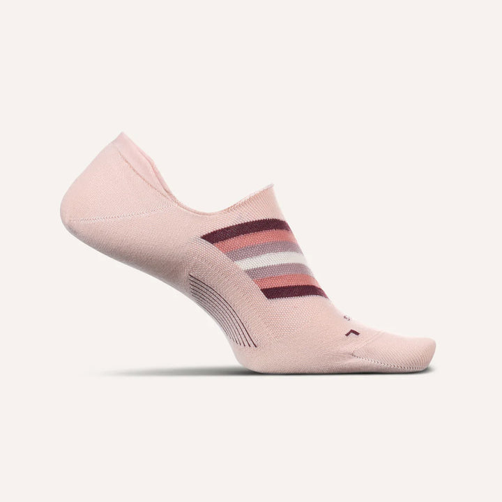 Feetures Women's Everyday Ultra Light No Show Chevron Pink Chalk - Orleans Shoe Co.
