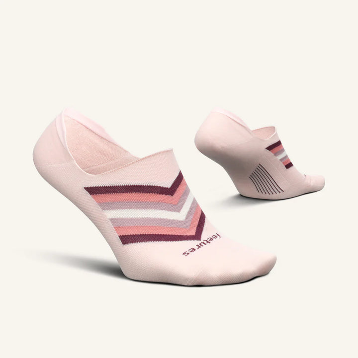 Feetures Women's Everyday Ultra Light No Show Chevron Pink Chalk - Orleans Shoe Co.