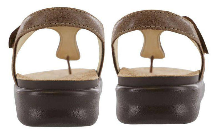 Women's Marina Brown Thong Sandal - Orleans Shoe Co.